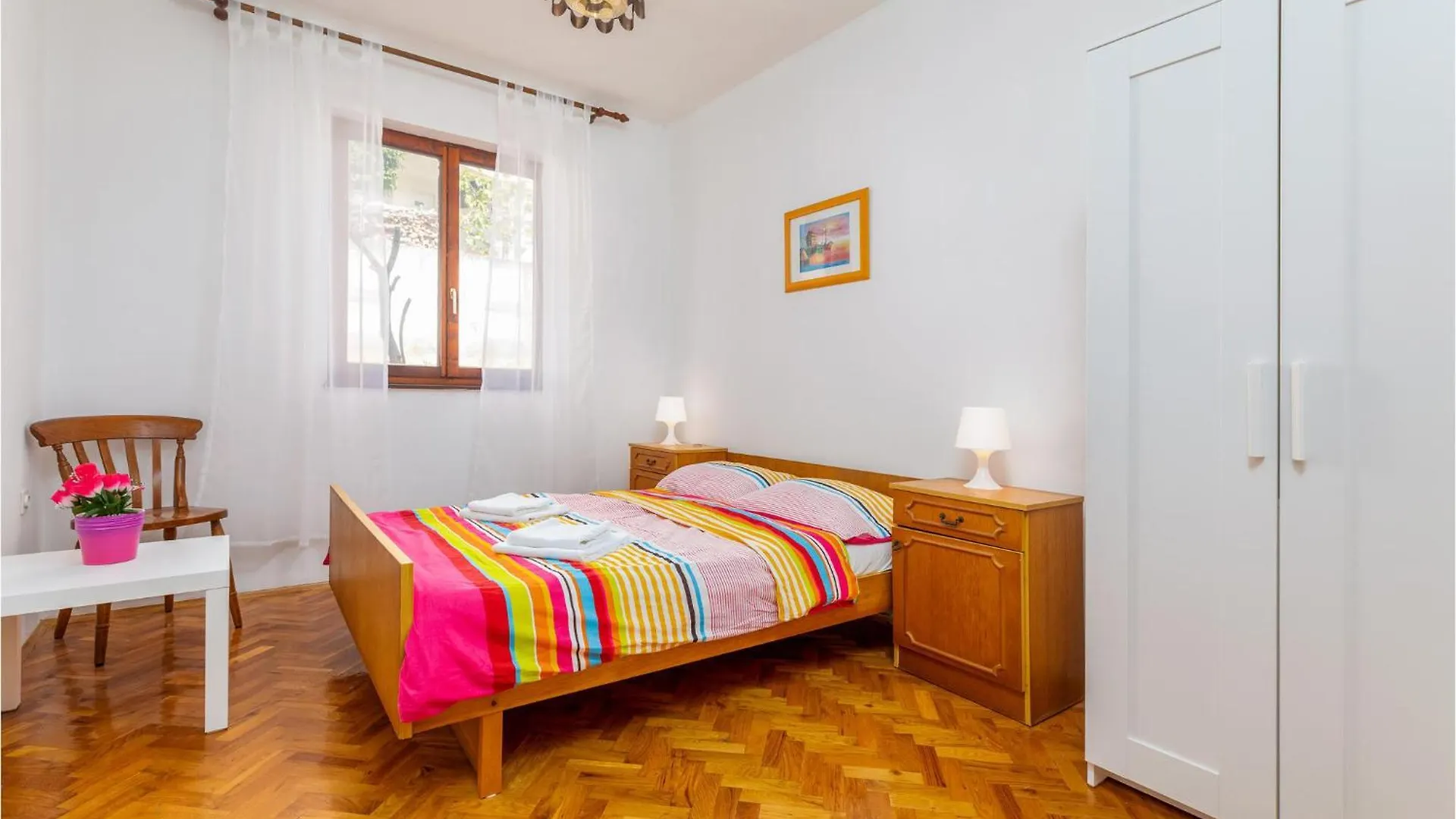 4 Bedroom Beautiful Apartment In Pula